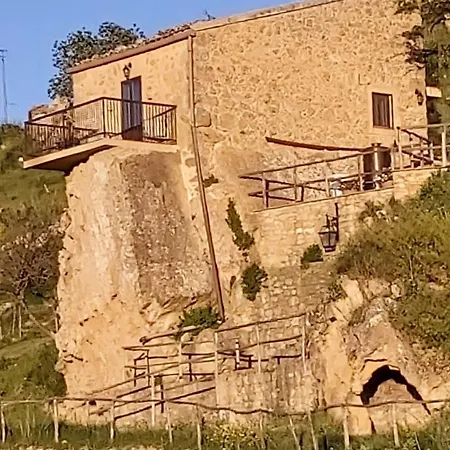 La Casa Sulla Roccia Enna