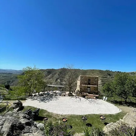 La Casa Sulla Roccia * 엔나